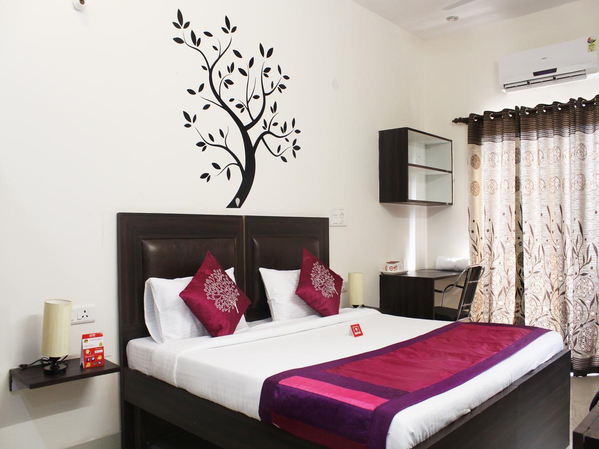Oyo 2384 Hotel Epic Inn Gurgaon Exterior foto
