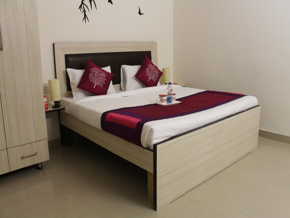 Oyo 2384 Hotel Epic Inn Gurgaon Exterior foto